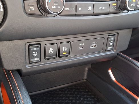 Certified 2023 Nissan Frontier PRO-4X w/ Pro Convenience Package AWD/4WD image 25
