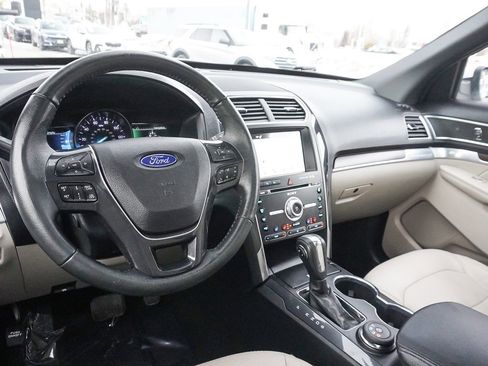 Used 2018 Ford Explorer Limited w/ Equipment Group 301A image 35