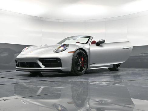 Certified 2024 Porsche 911 Carrera 4 GTS image 41