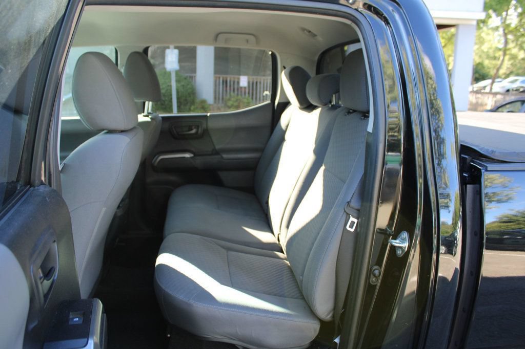 Used 2020 Toyota Tacoma SR5 RWD image 27