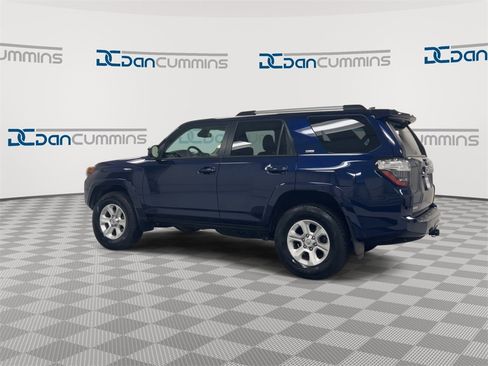 Used 2024 Toyota 4Runner SR5 image 6