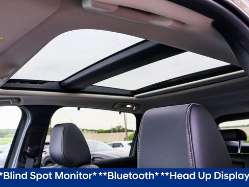 Used 2025 MAZDA CX-70 Plug-In Hybrid w/ Premium Pkg image 8