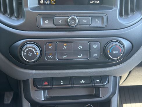 Used 2019 Chevrolet Colorado W/T w/ WT Convenience Package AWD/4WD image 18
