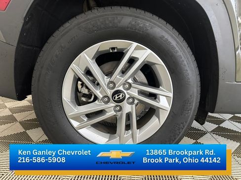 Used 2025 Hyundai Tucson SE FWD image 27