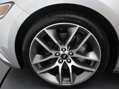 Used 2015 Ford Mustang GT Premium w/ Equipment Group 401A RWD image 39