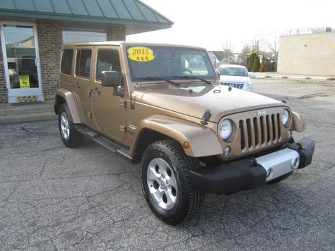 Used 2015 Jeep Wrangler Unlimited Sahara image 2