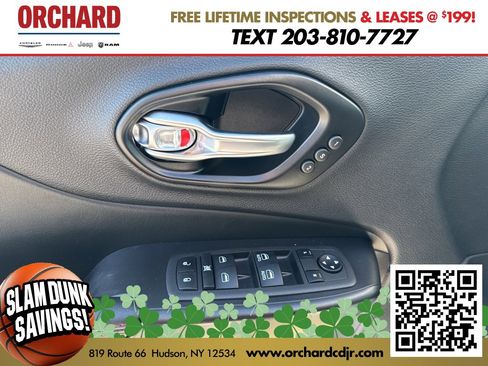 Used 2022 Jeep Cherokee Trailhawk w/ Sun, Sound & Nav Group image 21