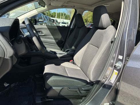 Used 2021 Honda HR-V EX image 11