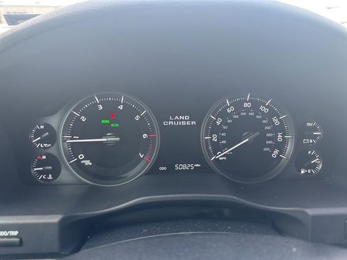 Used 2021 Toyota Land Cruiser image 15