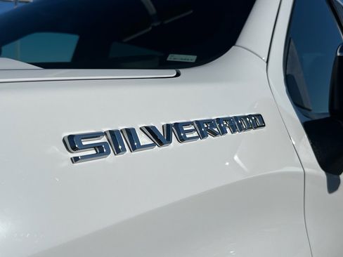 Used 2025 Chevrolet Silverado 1500 LT image 11