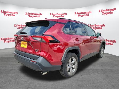Used 2025 Toyota RAV4 XLE AWD/4WD image 20