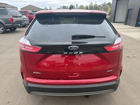 Used 2024 Ford Edge SEL w/ Convenience Package AWD/4WD image 4