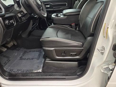 Used 2026 RAM 2500 Laramie AWD/4WD image 18