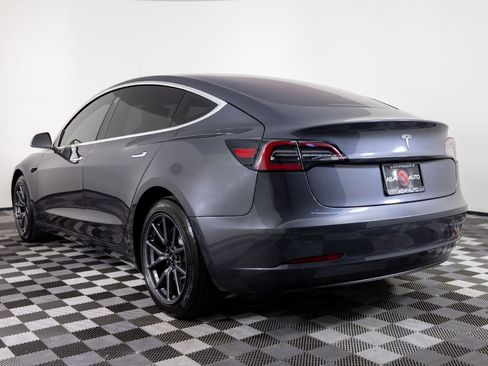 Used 2018 Tesla Model 3 Performance image 4