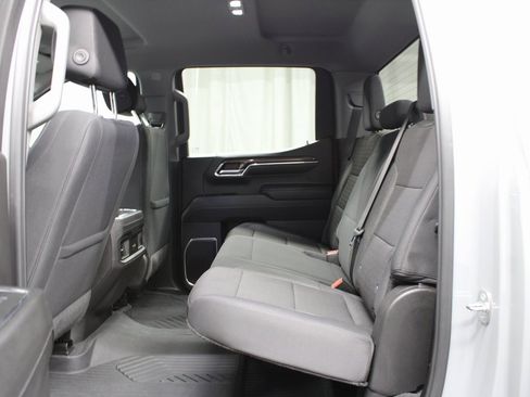 Used 2024 Chevrolet Silverado 1500 LT Trail Boss image 11