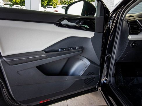 New 2026 Volkswagen Taos S image 25