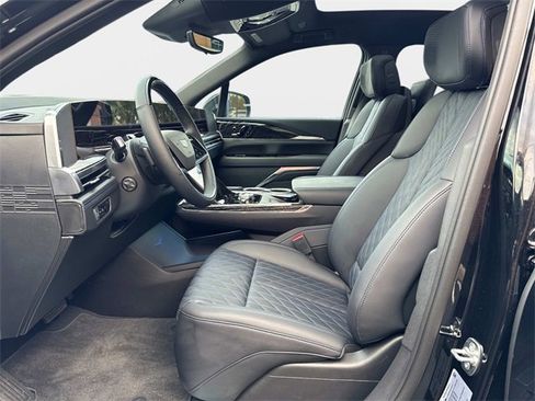 New 2025 Cadillac Escalade IQ Luxury 1 w/ Smart Trailering package image 19