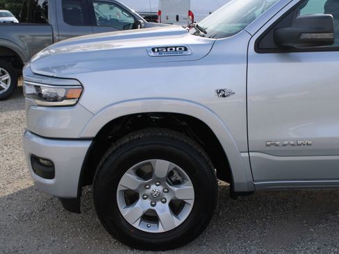 New 2026 RAM 1500 4x4 Crew Cab image 7