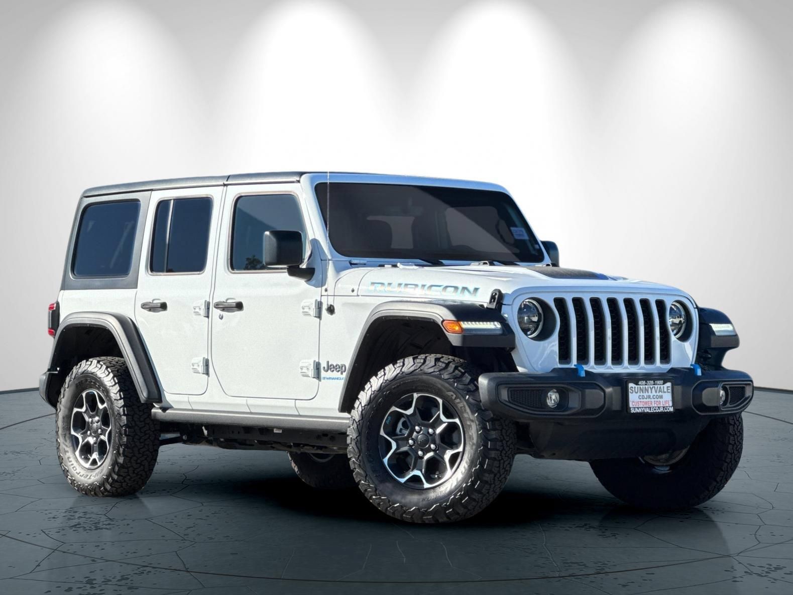 New 2023 Jeep Wrangler Unlimited Rubicon 4xe w/ Cold Weather Group AWD/4WD image 2