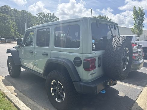 Used 2024 Jeep Wrangler Unlimited Rubicon 4xe w/ Capability Package AWD/4WD image 45