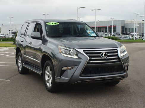 Used 2016 Lexus GX 460 w/ Navigation Package AWD/4WD image 2