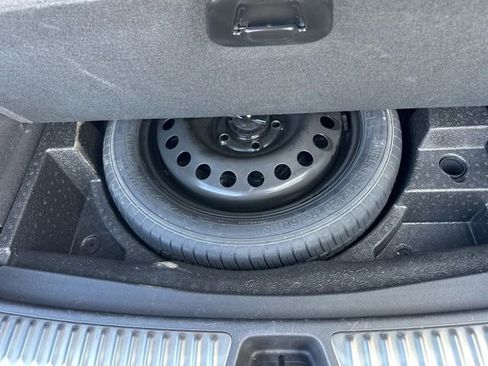 Used 2021 Buick Envision Essence w/ Sport Touring Package AWD/4WD image 58