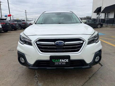 Used 2019 Subaru Outback 2.5i Touring image 2