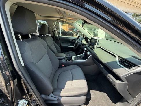 Used 2019 Toyota RAV4 XLE w/ Convenience Package AWD/4WD image 11