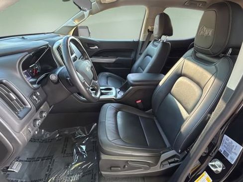 Used 2022 Chevrolet Colorado ZR2 w/ Colorado ZR2 Bison Edition AWD/4WD image 18