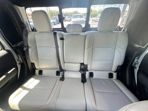 Used 2023 Jeep Gladiator Mojave w/ Cold Weather Group AWD/4WD image 22