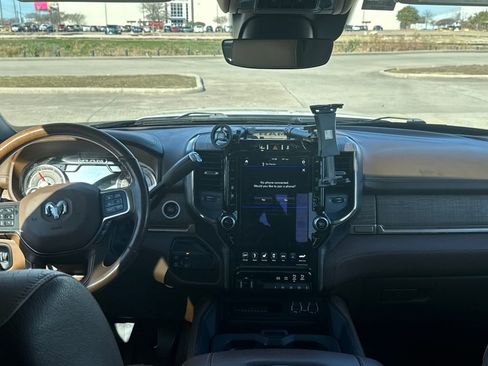 Used 2020 RAM 2500 Limited image 19