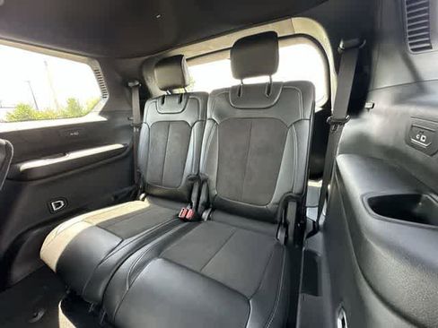 Used 2024 Jeep Grand Cherokee L Altitude AWD/4WD image 26