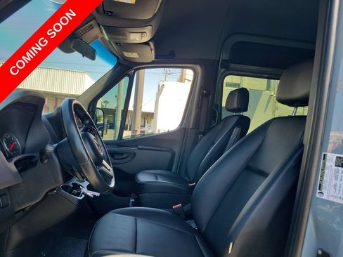 Used 2023 Mercedes-Benz Sprinter 2500 image 13