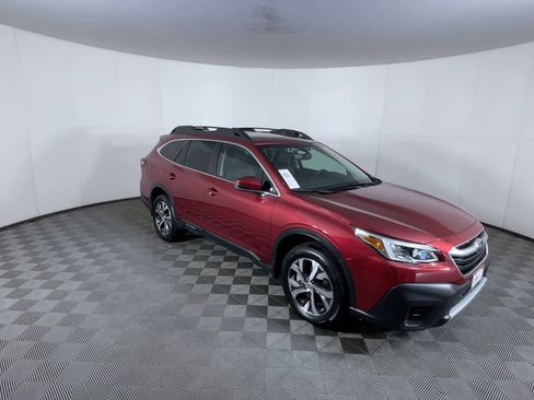Used 2022 Subaru Outback Limited AWD/4WD image 2