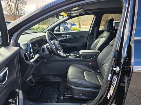 Certified 2025 Kia Sportage X-Line image 18