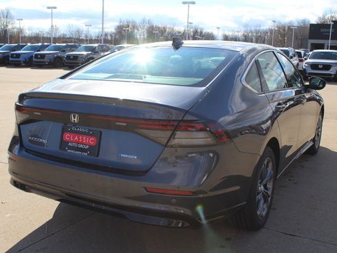 New 2025 Honda Accord EX-L image 4