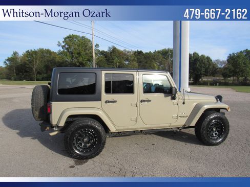 Used 2017 Jeep Wrangler Unlimited Sahara w/ Dual Top Group image 15