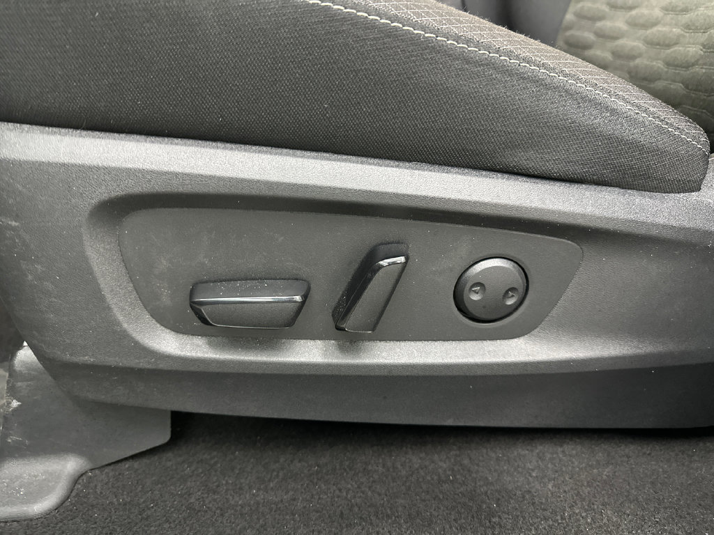 Used 2024 Nissan Pathfinder SV AWD/4WD image 10