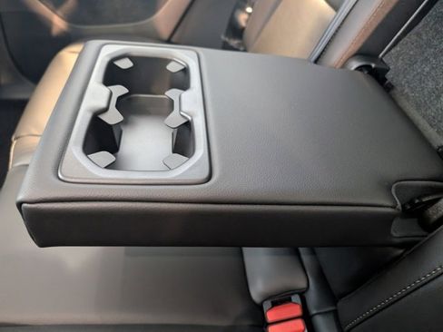 New 2026 Volvo XC40 B5 Plus w/ Protection Package Premier image 21