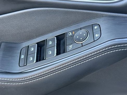 Used 2023 Nissan Rogue Platinum w/ Platinum Premium Package image 21