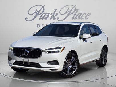 Used 2018 Volvo XC60 T5 Momentum w/ Vision Package