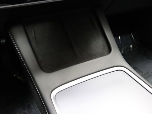 Used 2023 Tesla Model 3 Standard Range image 45