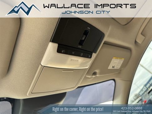 Used 2022 Nissan Sentra SV w/ SV Premium Package image 17