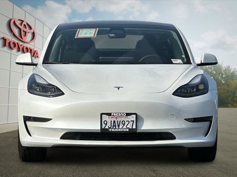 Used 2023 Tesla Model 3 Standard Range image 8