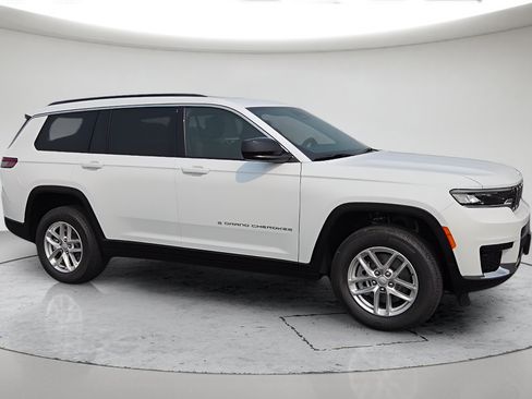 New 2026 Jeep Grand Cherokee L 4WD image 2