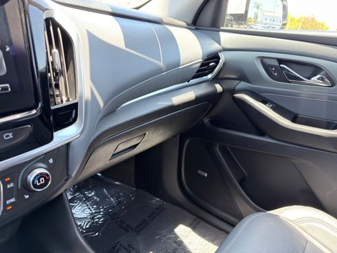 Used 2019 Chevrolet Traverse Premier w/ Driver Confidence II Package FWD image 35