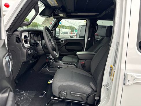 New 2026 Jeep Wrangler Unlimited Sport AWD/4WD image 17