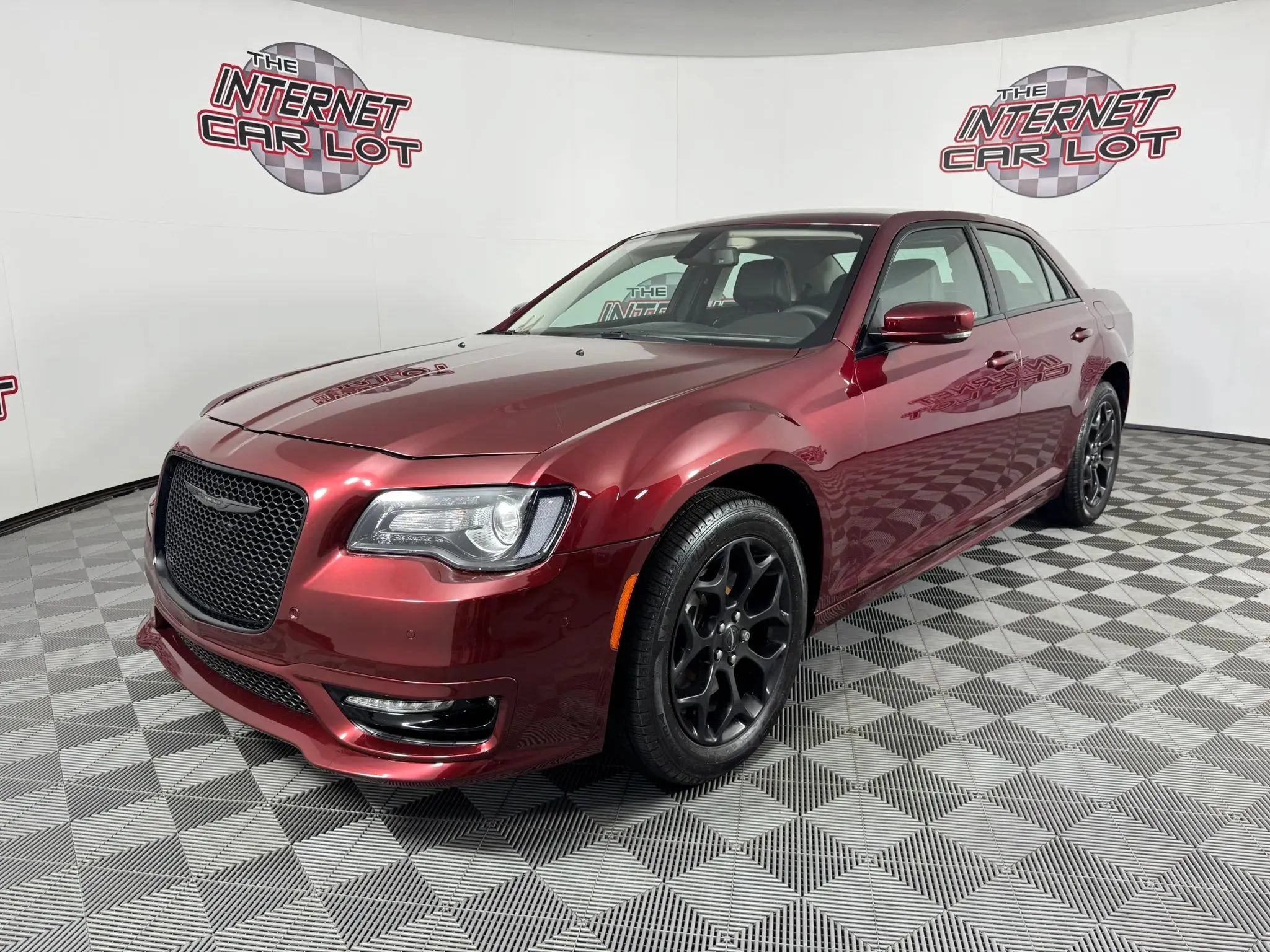 Used 2023 Chrysler 300 Touring L w/ Comfort Group AWD/4WD image 3