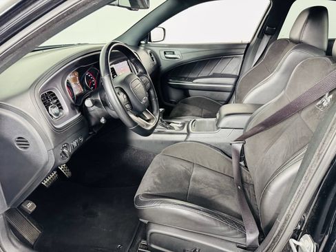Used 2020 Dodge Charger Scat Pack RWD image 5