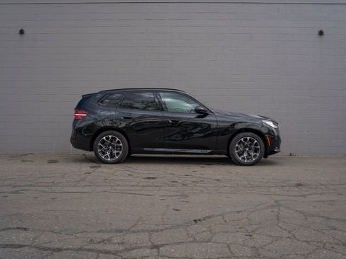 Used 2025 BMW X3 xDrive30i w/ M Sport Package AWD/4WD image 8
